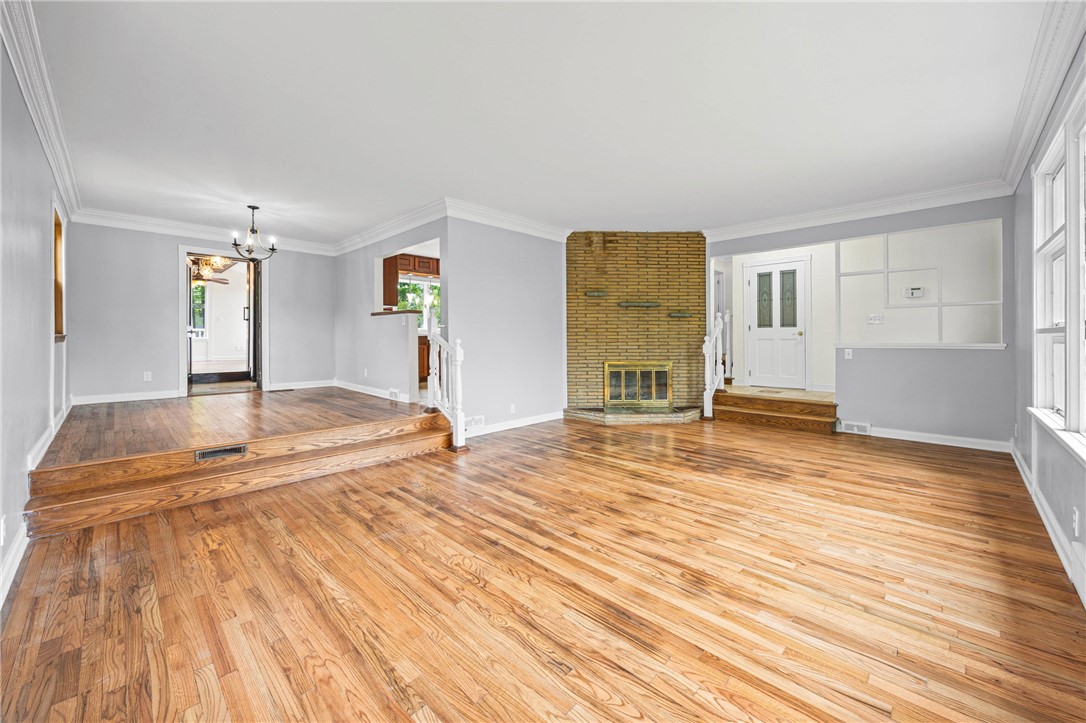 219 Winton Road S