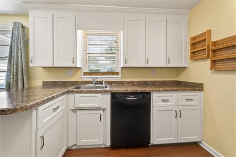 Tiny photo for 76 Amsden Drive, Henrietta, NY 14623 (MLS # R1702416)