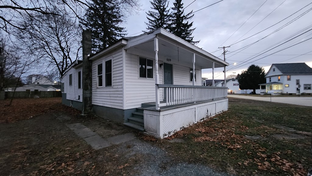 609 Cedar Street