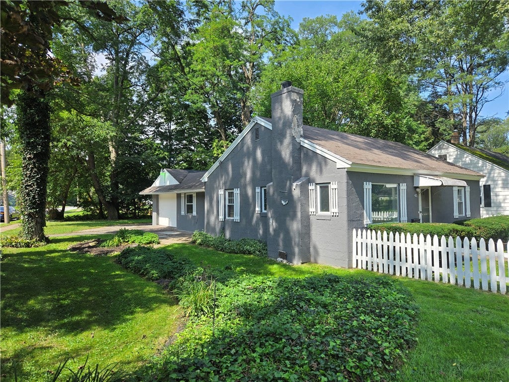 Photo of 41 Campden WAY, Brighton, NY 14610 (MLS # R1714194)