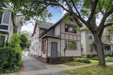 Apartment For Rent - 161-163 Hamilton Street #1<br/> Monroe County, Rochester, NY 14620