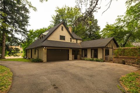 Featured picture for the property R1699414