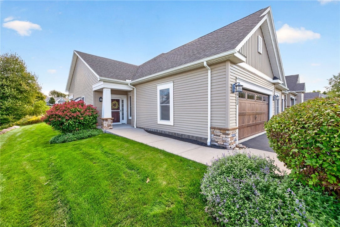 6933 Silverton Glenn