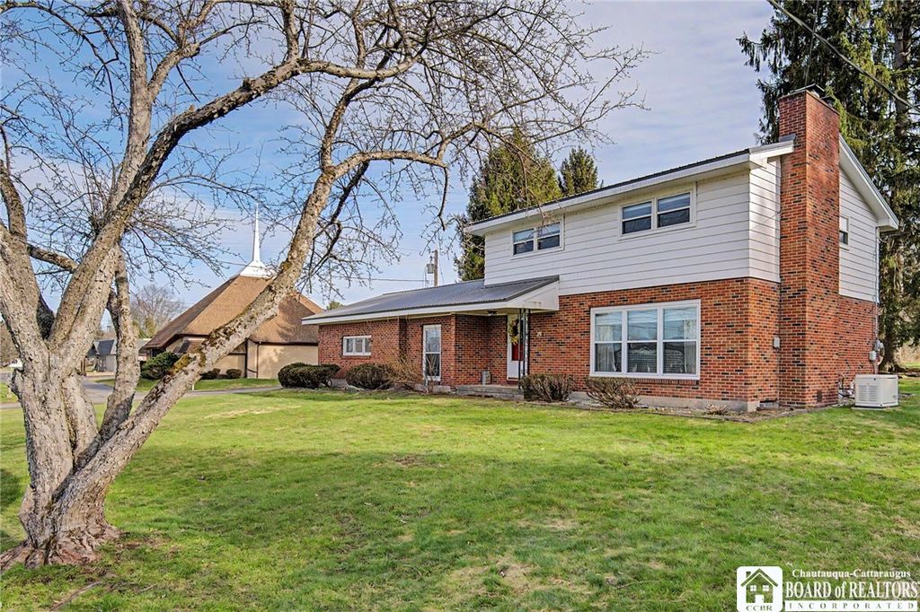 Photo of 39 W Fairmount Avenue, Busti, NY 14750 (MLS # R1662885)