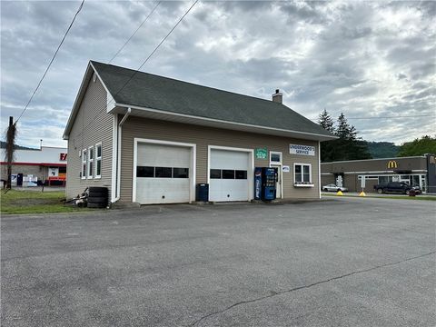 Tiny photo for 187 Delaware Street, Walton, NY 13856 (MLS # R1660892)