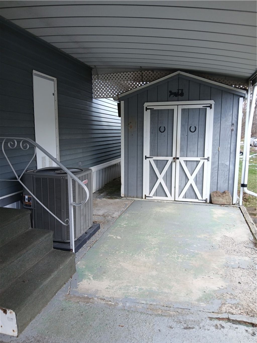 Photo of 195 Tupper Way Way #195, Manchester, NY 14504 (MLS # R1667787)