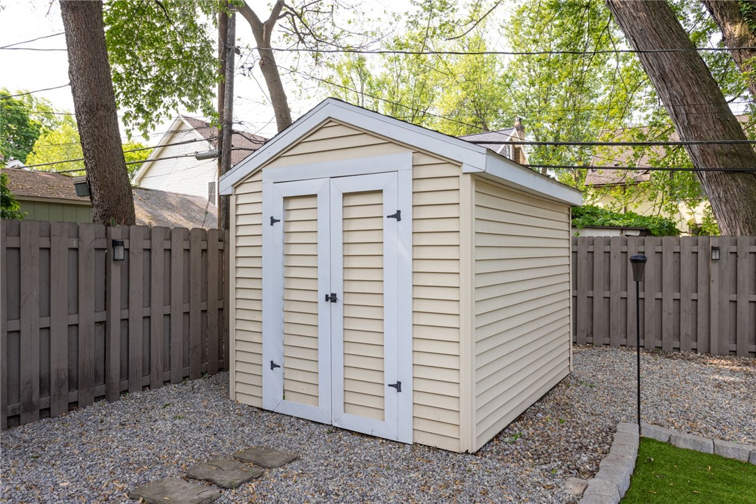 908 Winona Boulevard, Irondequoit, New York image 28