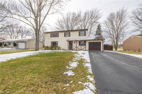 Photo of 118 Clooney Drive, Henrietta, NY 14467 (MLS # R1667475)