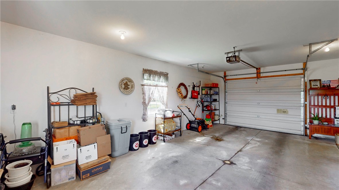 6686 Primrose Place, Bath, New York image 32
