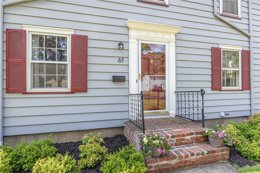 Search Properties 1 61 avondale road