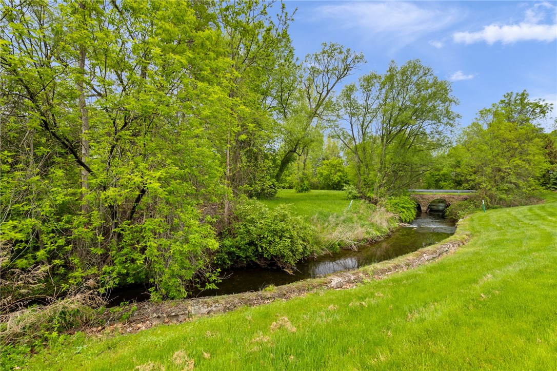 64 Wood Run Commons, Greece, New York image 50