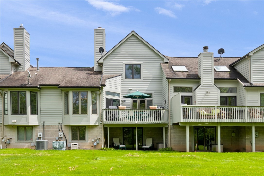 64 Wood Run Commons, Greece, New York image 45
