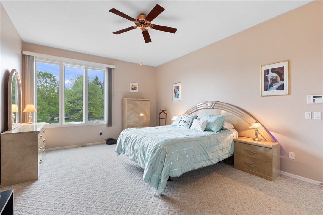 64 Wood Run Commons, Greece, New York image 30