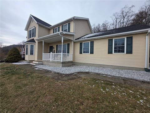 Homes For Sale - 142 Nottingham Way<br/> Chemung County, Horseheads, NY 14903