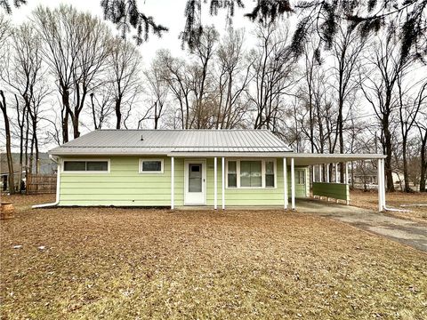 Tiny photo for 2489 Spaulding Drive, Corning, NY 14830 (MLS # R1657331)