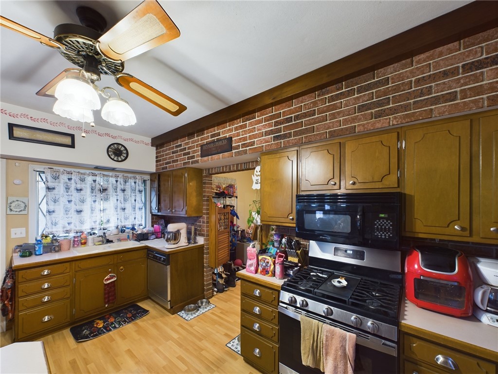 159 Washington Street, Auburn, New York image 6