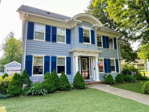 Photo of 75 S Broad Street, Norwich, NY 13815 (MLS # R1612023)