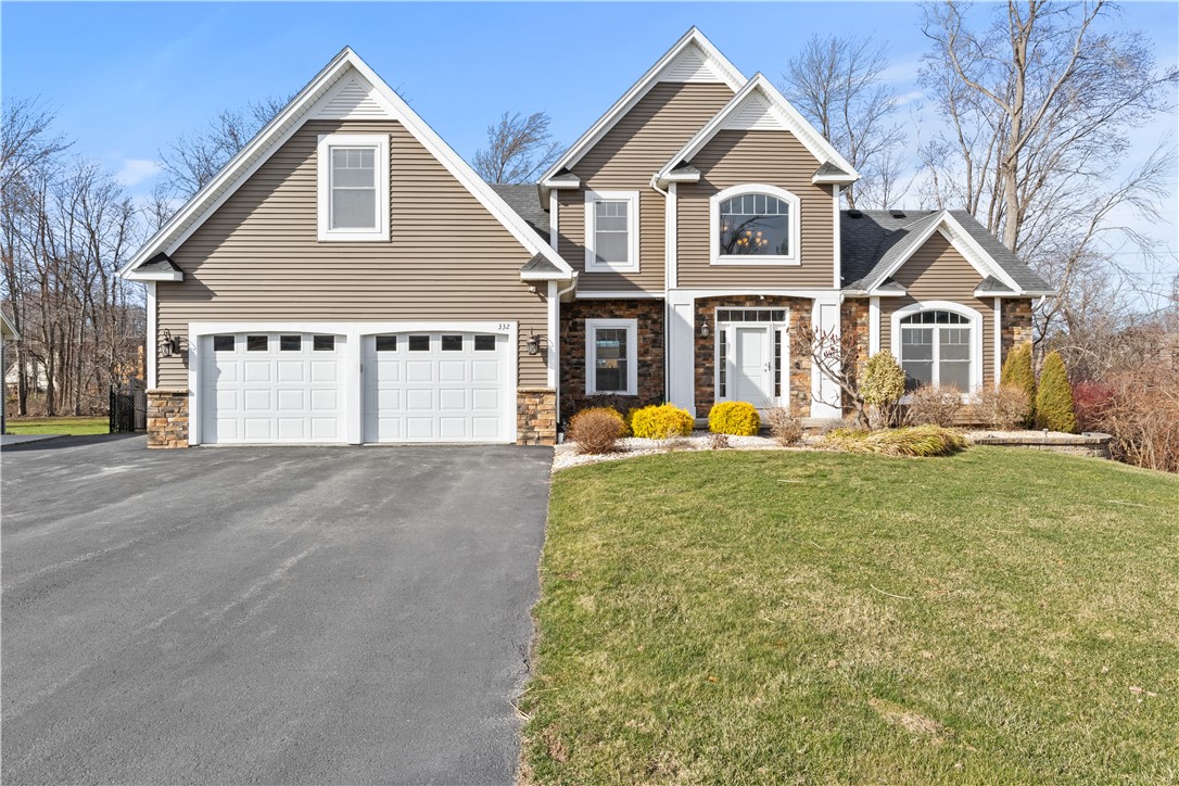 332 N Creek Crossing, Greece, New York image 1