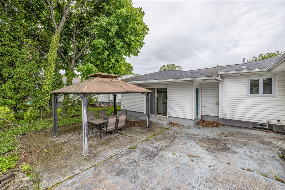 22 Appian Drive, Gates, New York image 33