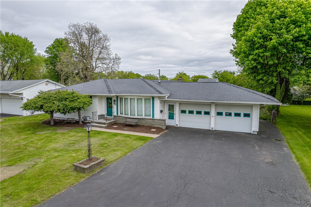22 Appian Drive, Gates, New York image 2