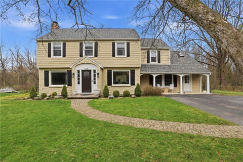 Homes For Sale - 146 E Brook Road<br/> Pittsford, NY 14534