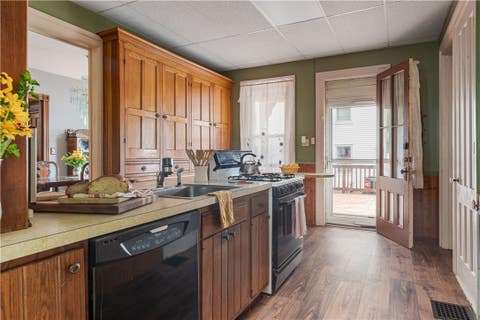 Tiny photo for 168 Maple Avenue, Stamford, NY 13788 (MLS # R1702635)