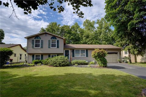 Homes For Sale - 465 Fox Meadow Road<br/> Greece, NY 14626