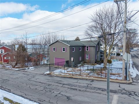 Homes For Sale - 12 Branch Street<br/> Livonia, NY 14487