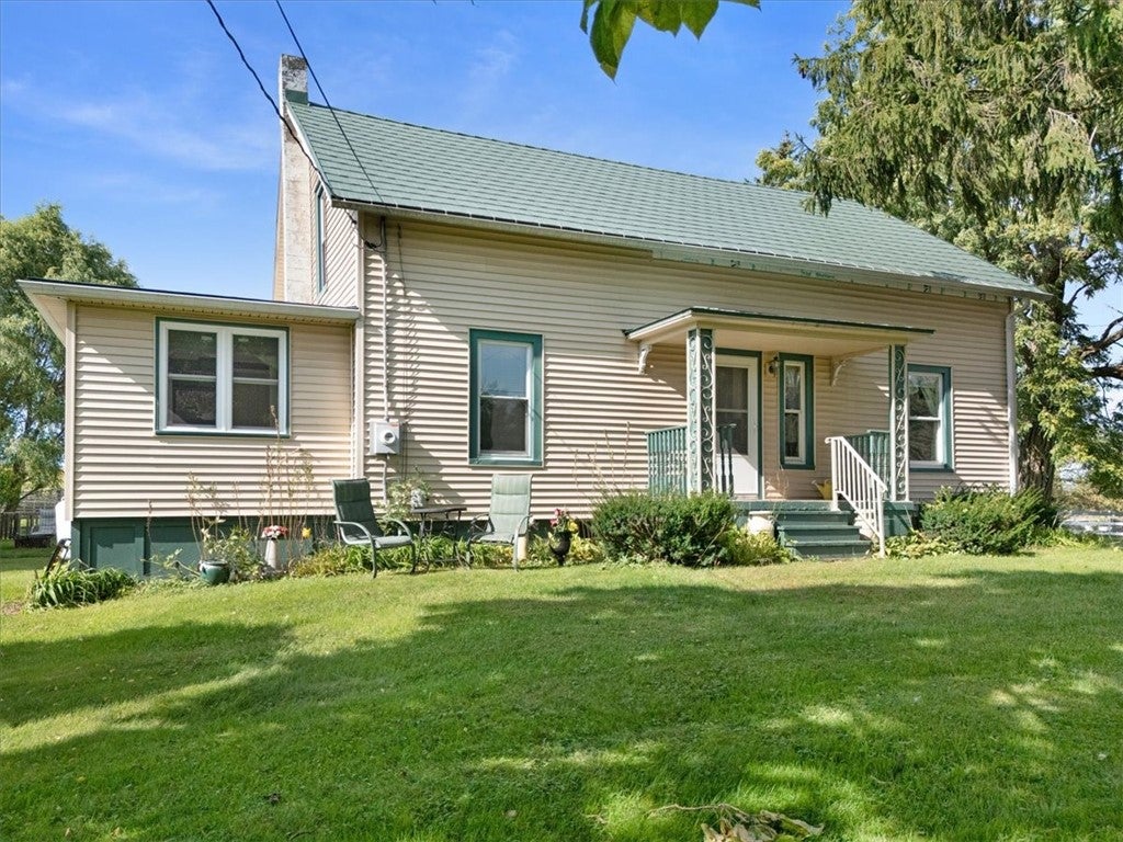 1247 Erie Street Road