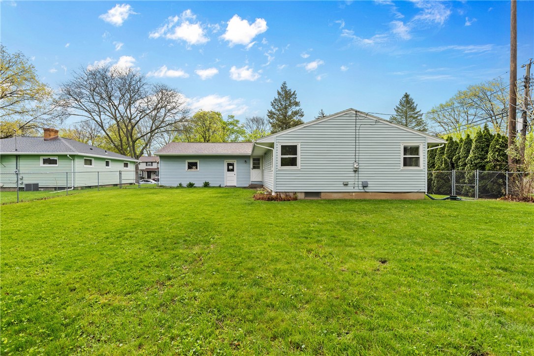 21 Pine Tree Lane, Irondequoit, New York image 26
