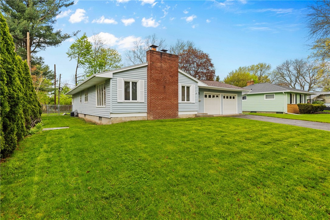 21 Pine Tree Lane, Irondequoit, New York image 1