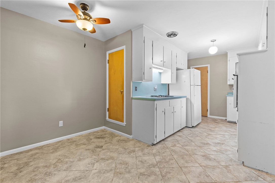 21 Pine Tree Lane, Irondequoit, New York image 10