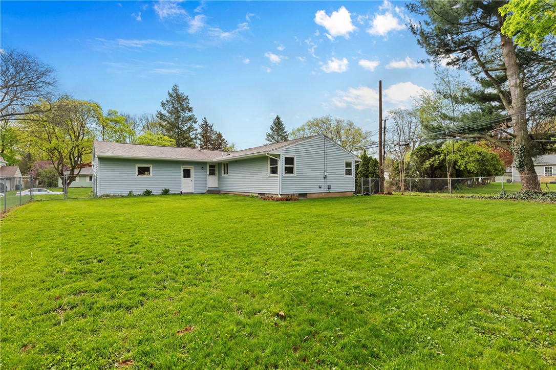21 Pine Tree Lane, Irondequoit, New York image 28