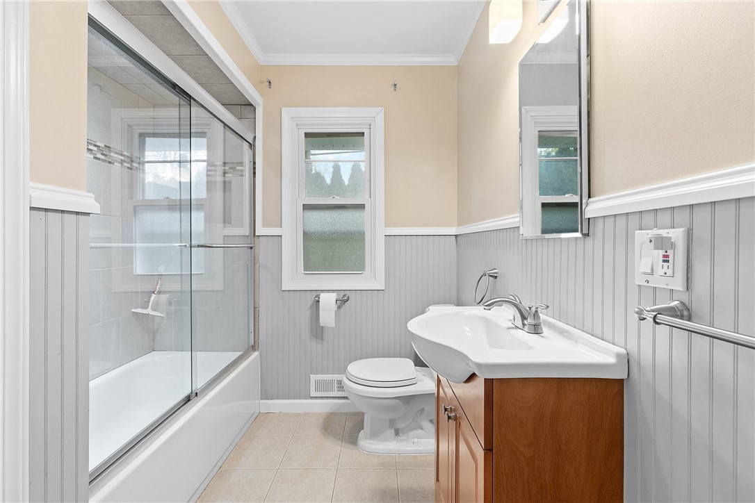 21 Pine Tree Lane, Irondequoit, New York image 15