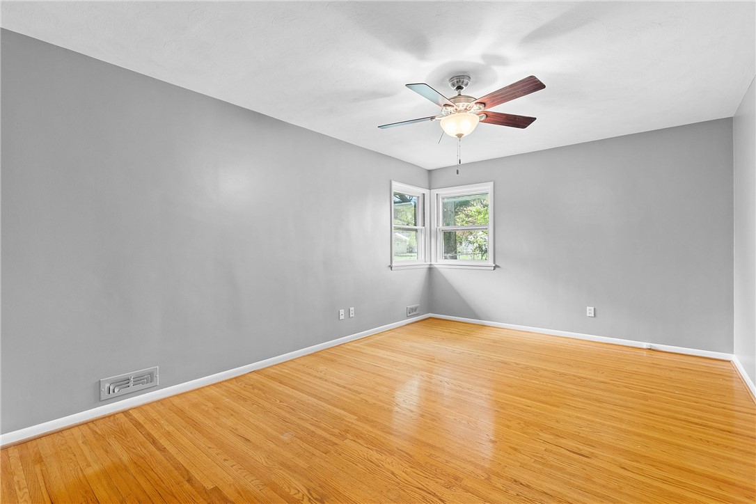21 Pine Tree Lane, Irondequoit, New York image 20