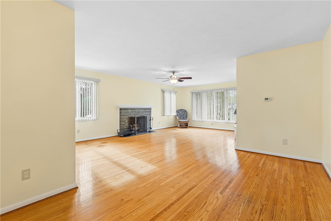 21 Pine Tree Lane, Irondequoit, New York image 8