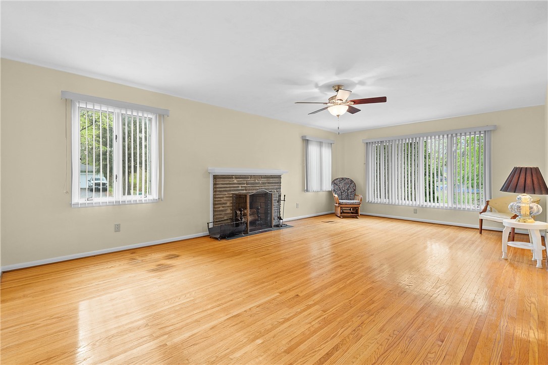 21 Pine Tree Lane, Irondequoit, New York image 5