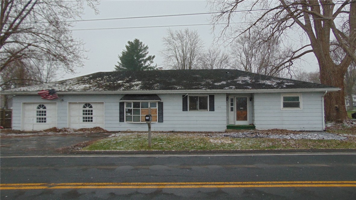 1596 North Road, Waterloo, New York image 1