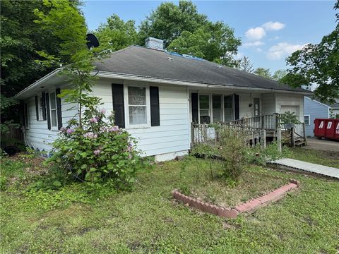 Photo of 22 Prospect Street, Norwich, NY 13815 (MLS # R1614992)
