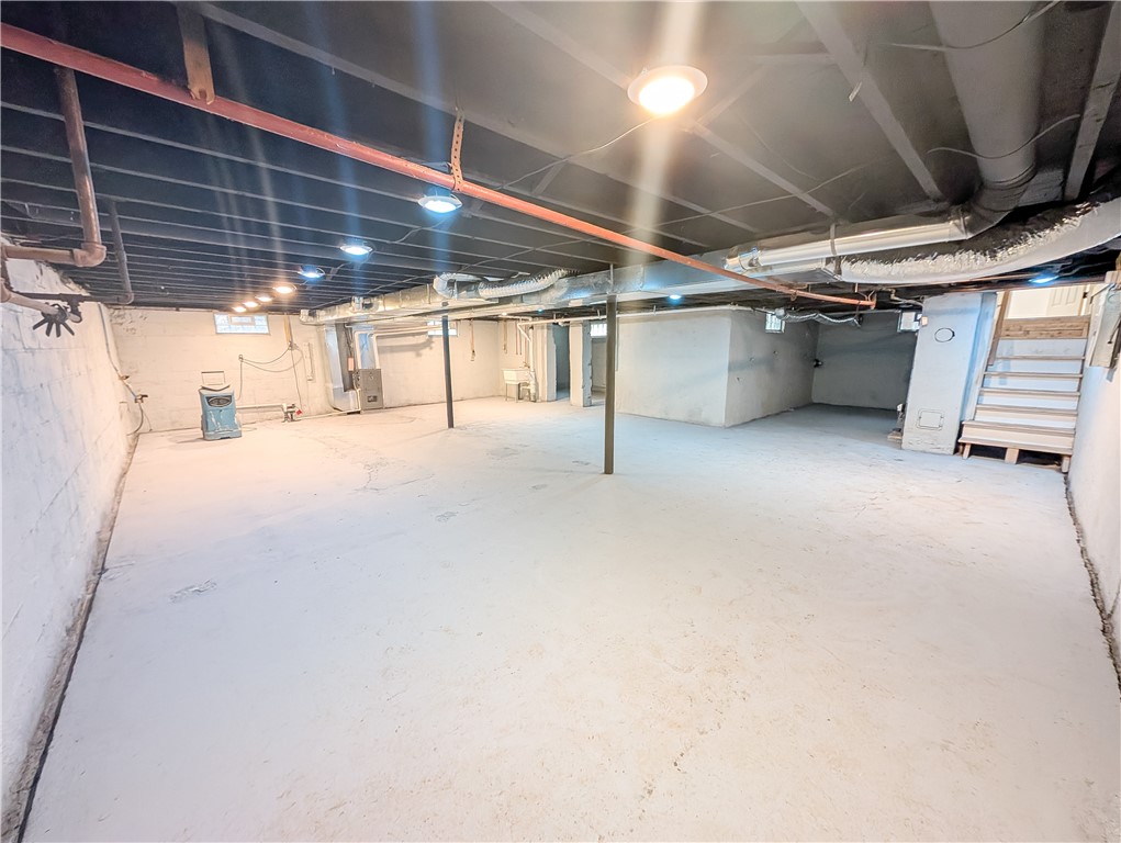 357 Hampton Boulevard, Greece, New York image 21