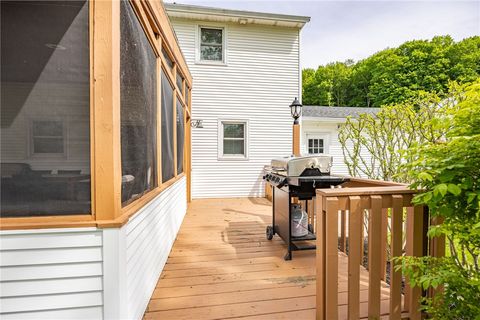 Tiny photo for 54 Maple Leaf Circle, Penfield, NY 14526 (MLS # R1680614)
