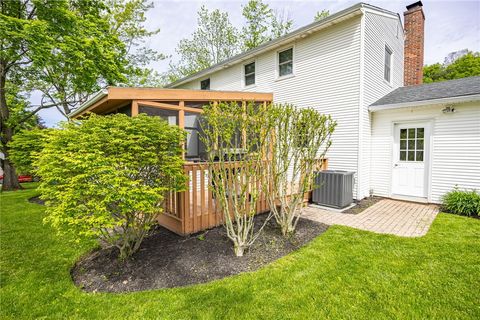 Tiny photo for 54 Maple Leaf Circle, Penfield, NY 14526 (MLS # R1680614)