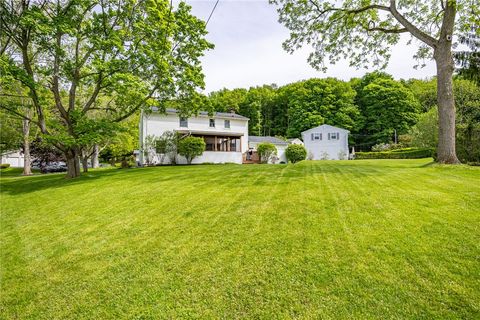 Tiny photo for 54 Maple Leaf Circle, Penfield, NY 14526 (MLS # R1680614)