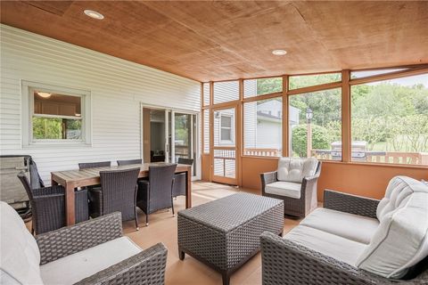 Tiny photo for 54 Maple Leaf Circle, Penfield, NY 14526 (MLS # R1680614)