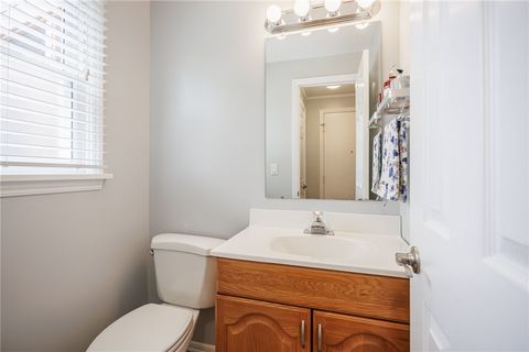 Tiny photo for 54 Maple Leaf Circle, Penfield, NY 14526 (MLS # R1680614)