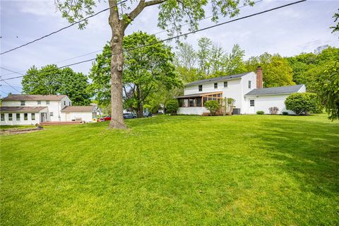 Tiny photo for 54 Maple Leaf Circle, Penfield, NY 14526 (MLS # R1680614)