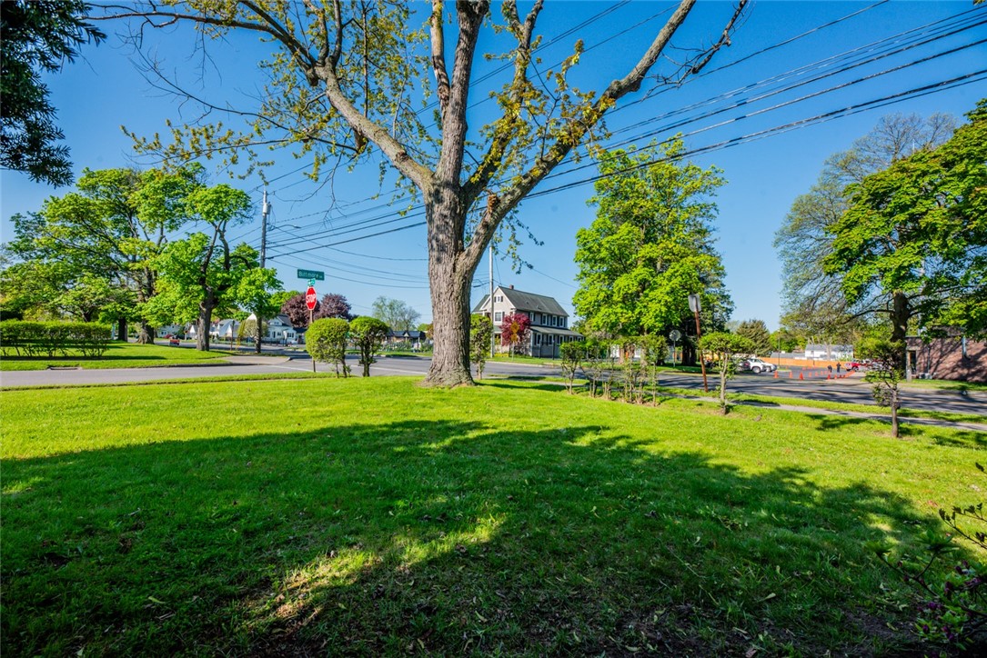 412 Cooper Road, Irondequoit, New York image 49