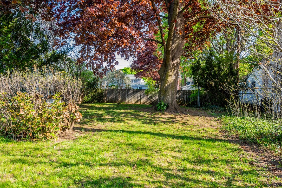 412 Cooper Road, Irondequoit, New York image 47