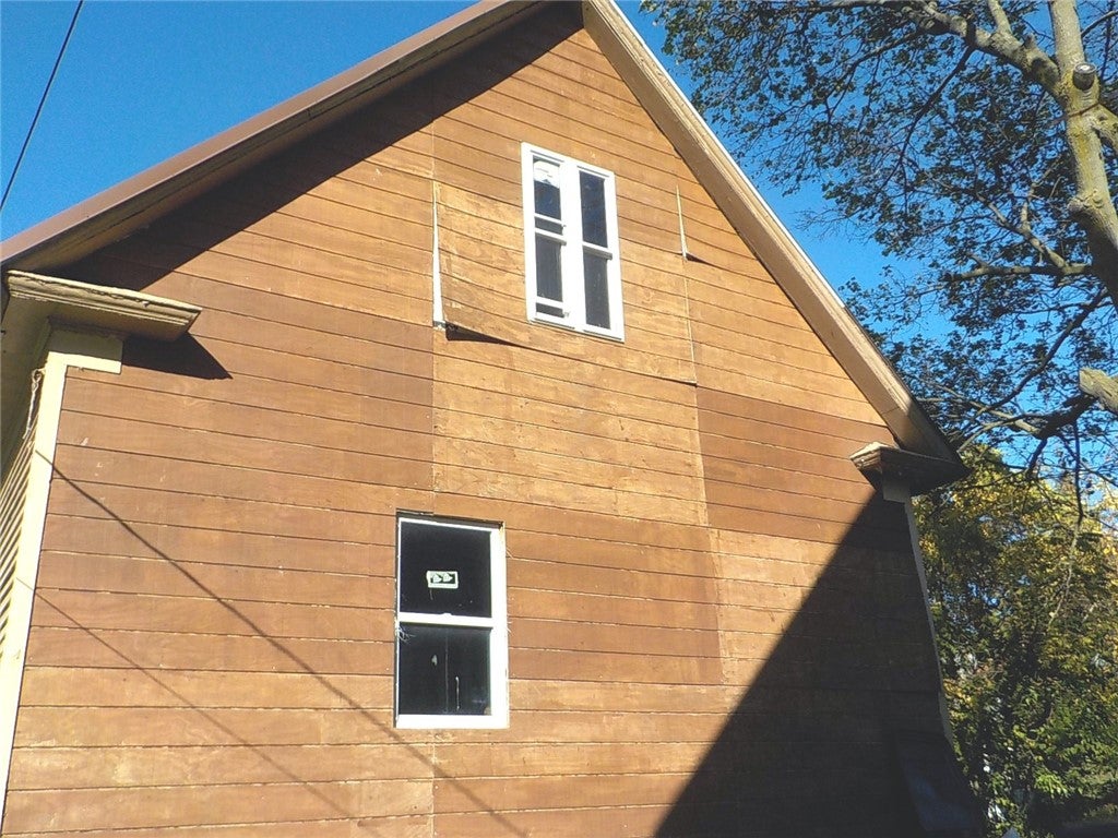 464 Clifford Avenue