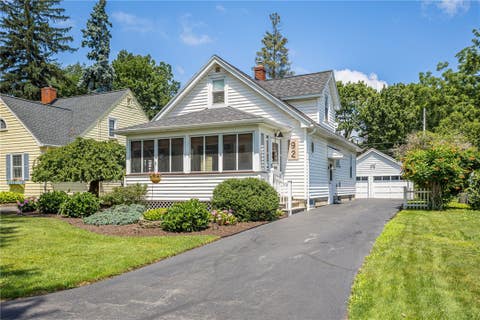 Homes For Sale - 92 Orchard Drive<br/> Monroe County, Brighton, NY 14618